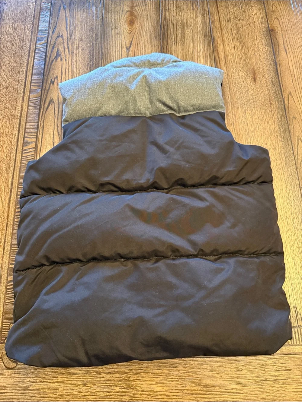 Old Navy Black and Light Gray Puffer Vest for Kids